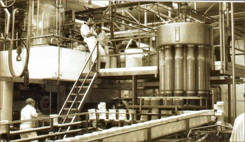 Modernisering van de productieruimte in Vollenhove in 1981