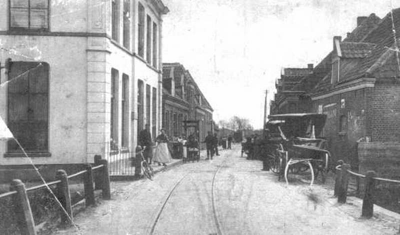 De Voorstad anno 1915 op een prentbriefkaart.